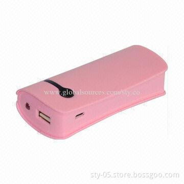 4,000mAh Power Bank for iPad/iPhone with LED Torchlight